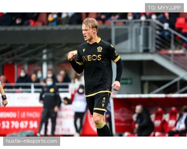 安德莱赫特防守稳固，新赛季联赛黑马之姿备受瞩目